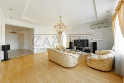 Elegant, spacious 3-room apartment for sale