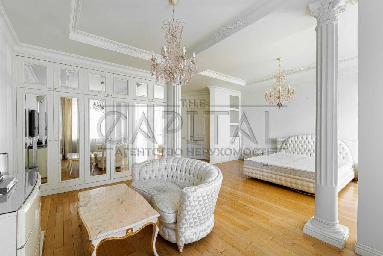 Elegant, spacious 3-room apartment for sale