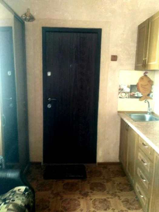 I will sell two rooms in the commune in Luzanovka, 25 m/sq. The owner
