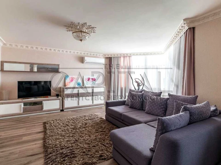 Apartment. Generalena Hennadiia Vorobyova St.