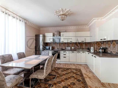 Apartment. Generalena Hennadiia Vorobyova St.