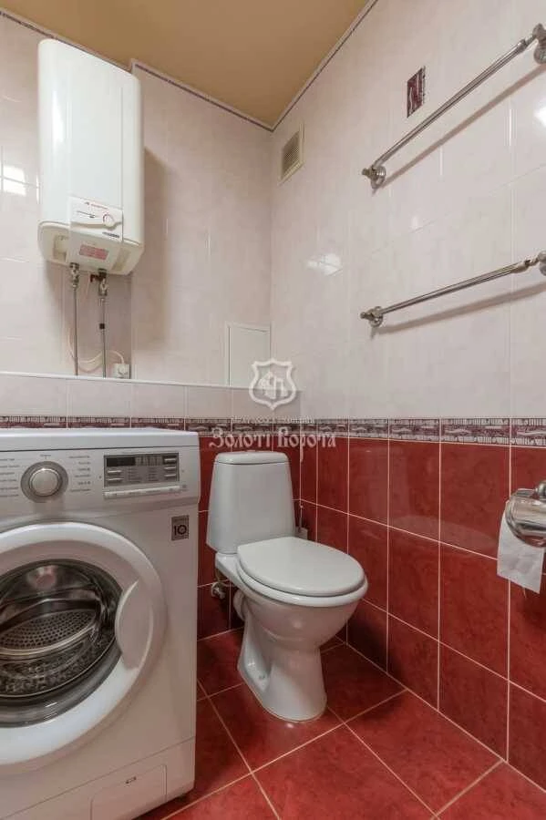 For Sale 4-room apartment, Kyiv, Шевchenkovskyi, Salutna St, 4a