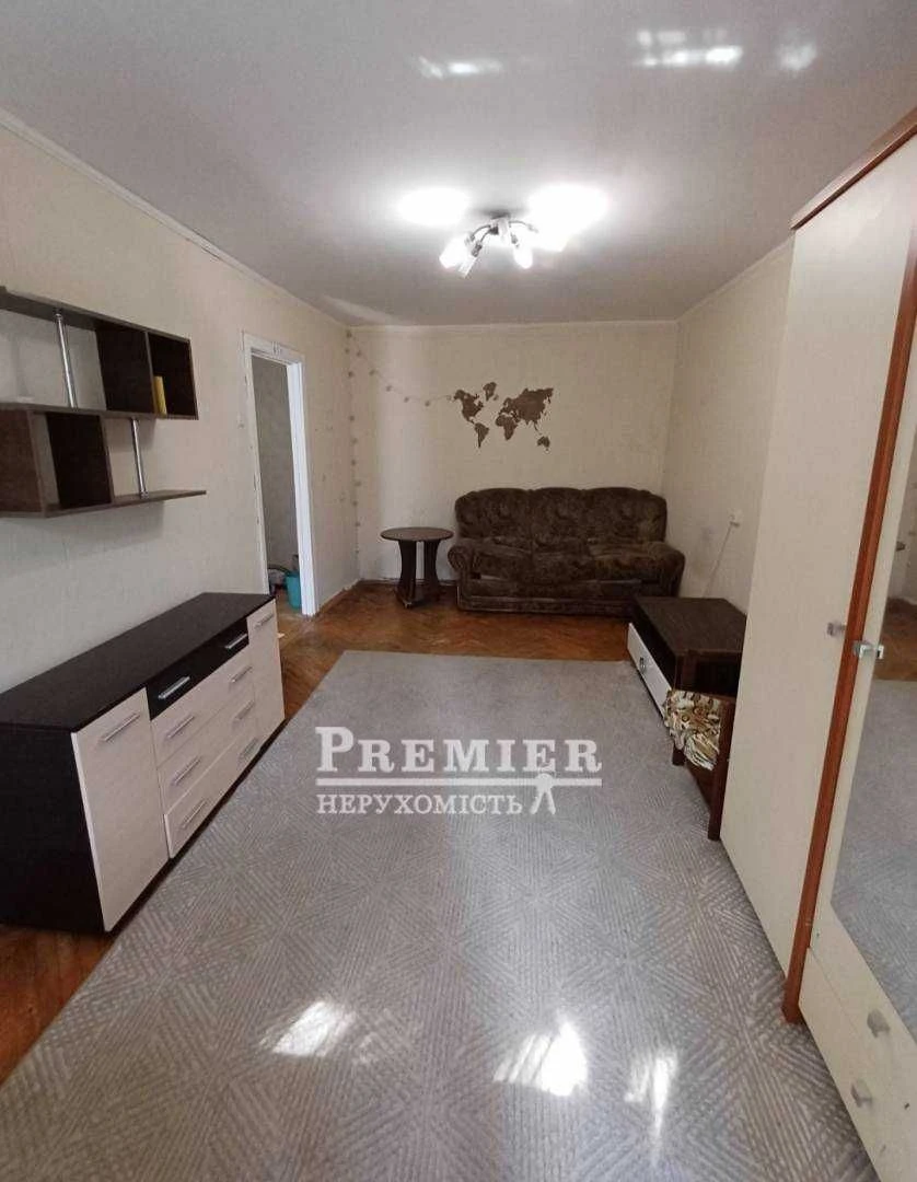 1-room apartment in Fontan, brick house, balcony
