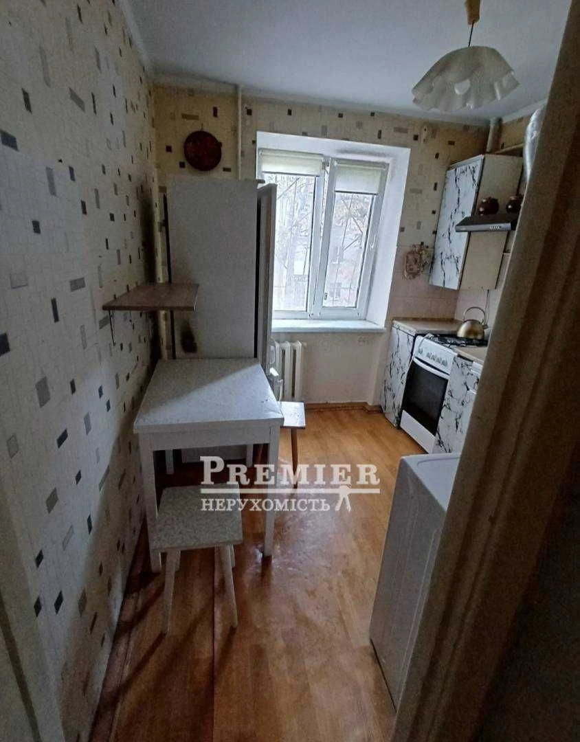 1-room apartment in Fontan, brick house, balcony
