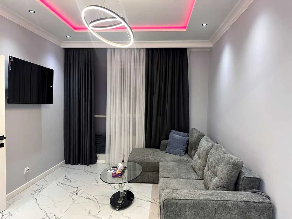 Apartment. Odessa, Akademika Filatóva St.