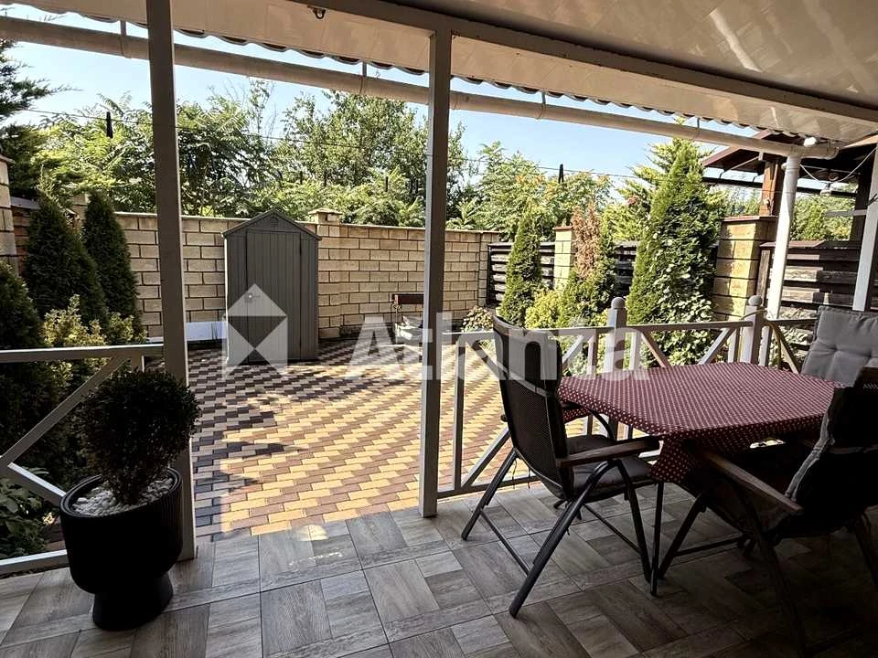 House. Odessa, вулиця Жоліо Кюрі