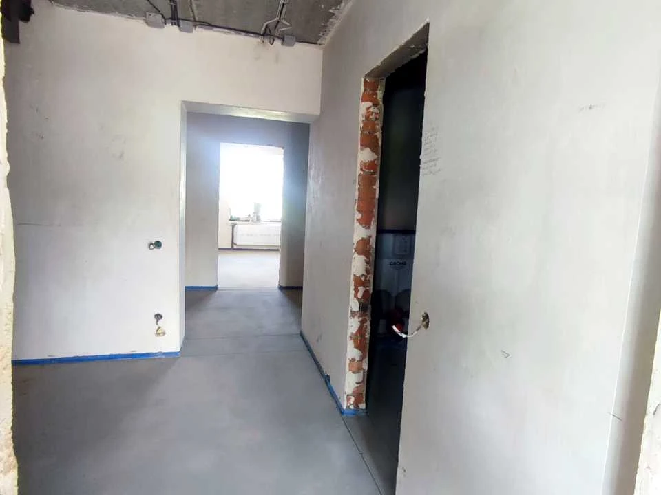 Apartment. Vinnytsia, Plastovy Proh.