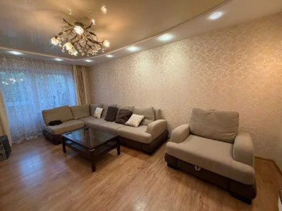 Продаж 4к квартири мікрорайн Виставка вул. Зарічанська