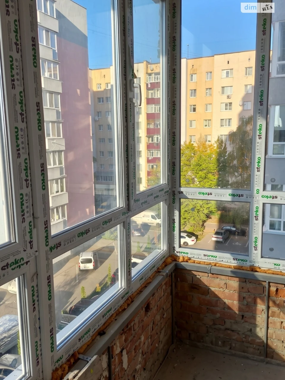 Sale of Apartment, Ювілейний