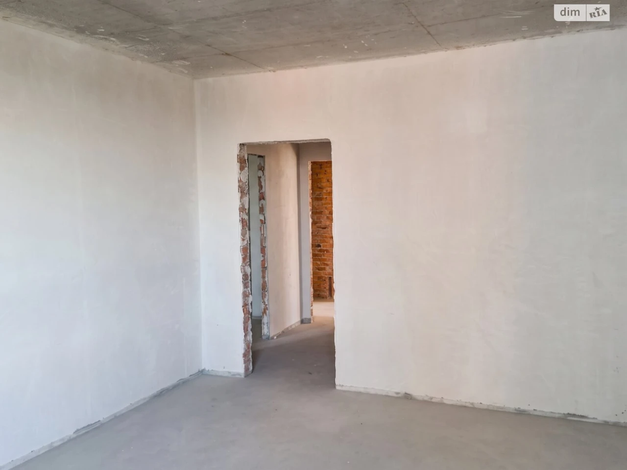 Sale of Apartment, Ювілейний