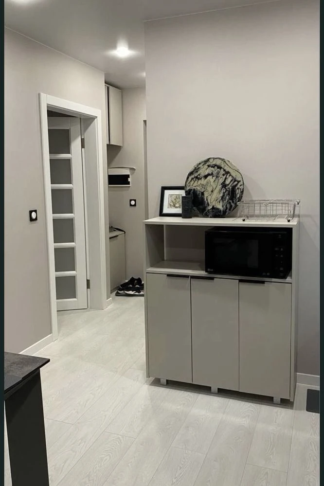 Продається стильная 1-комнатная квартира 8/9, 50 м², центр Харькова, Научная