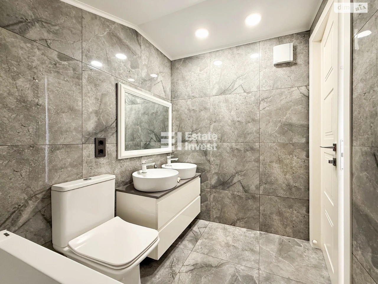 Sale of Apartment in Center