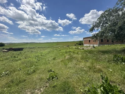 Sale of land plot for construction