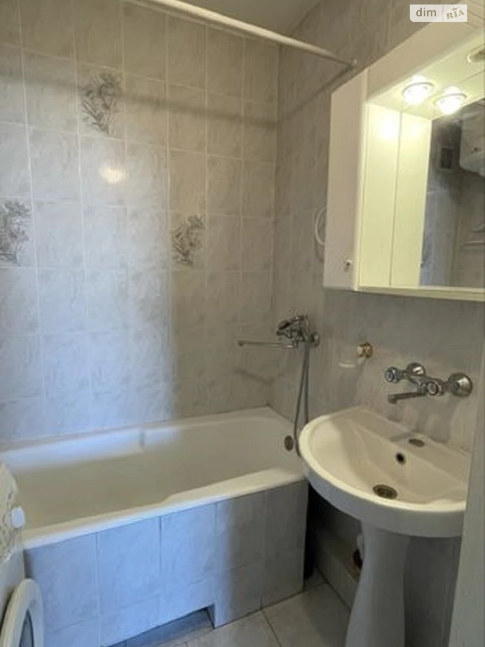 Long-Term Rental Apartment, Left Bank District