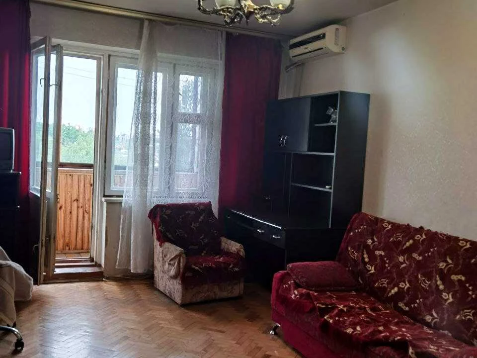 Квартира. Київ, Івана Виговського вул.