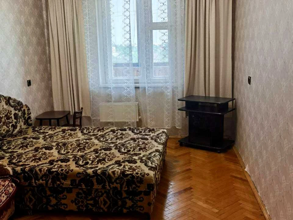 Квартира. Київ, Івана Виговського вул.