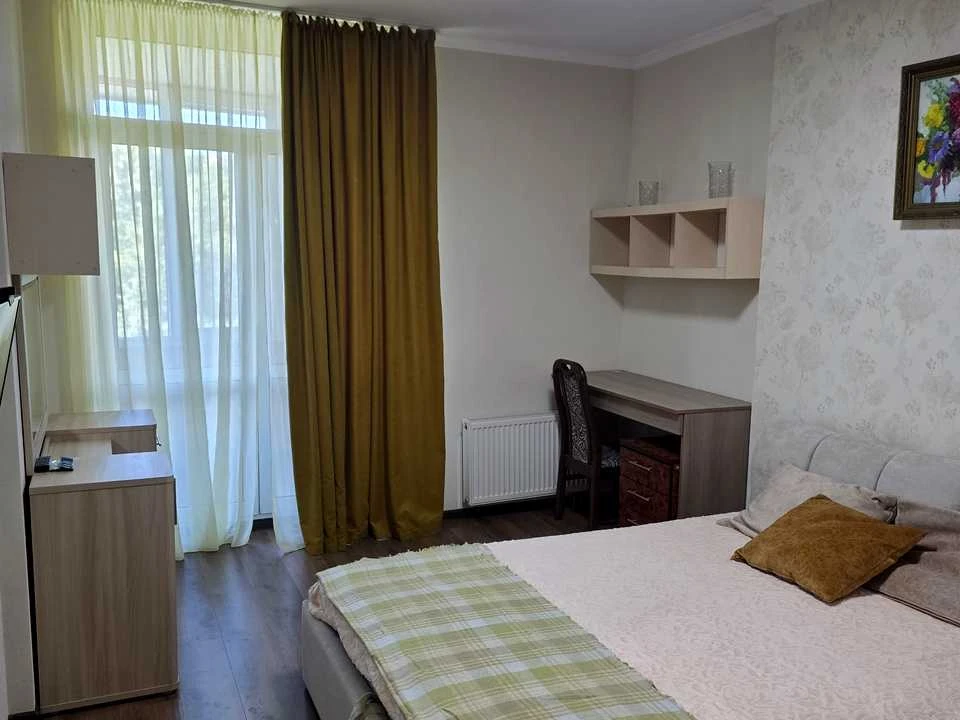 Квартира. Київ, Вишгородська вул.