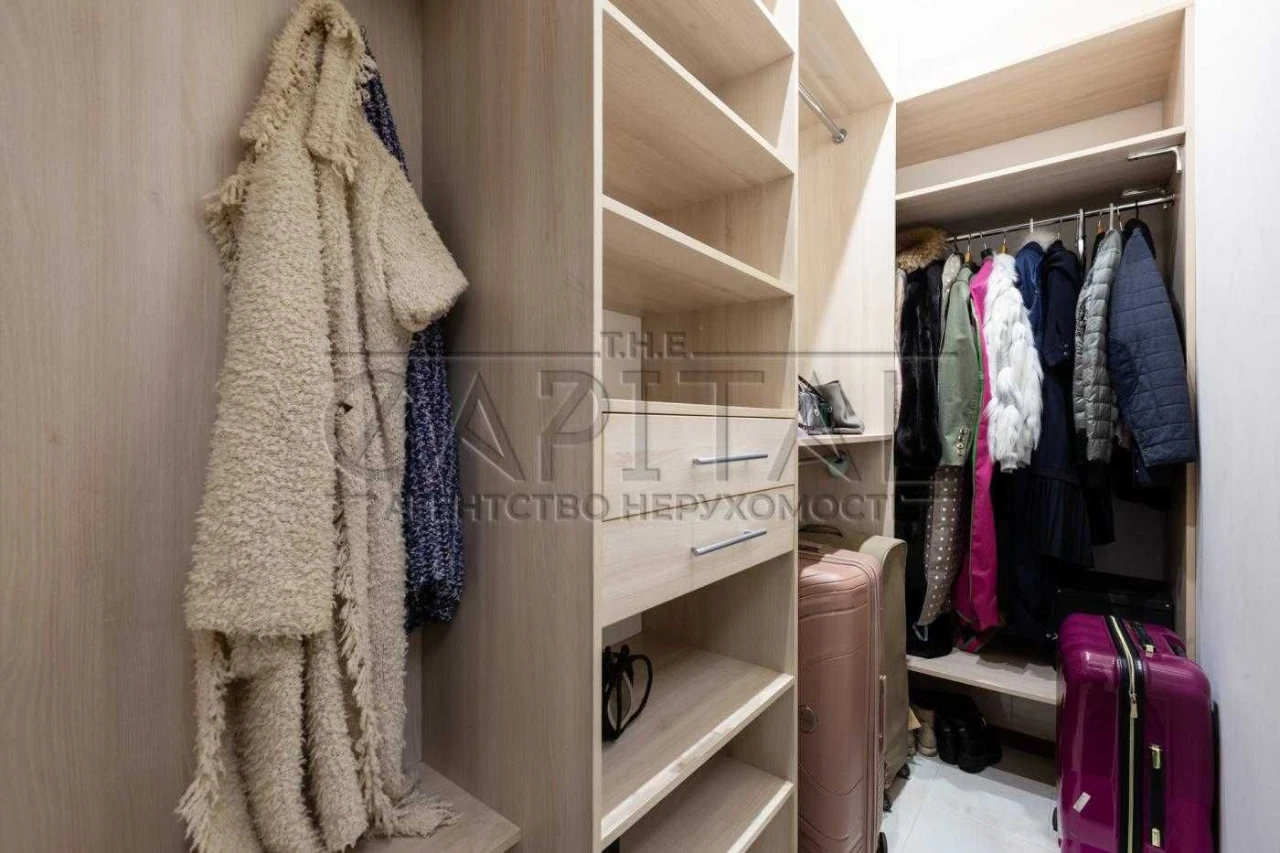Продаж 2к квартири  вул. Євгена Коновальця, 36-В Печерськ Ме