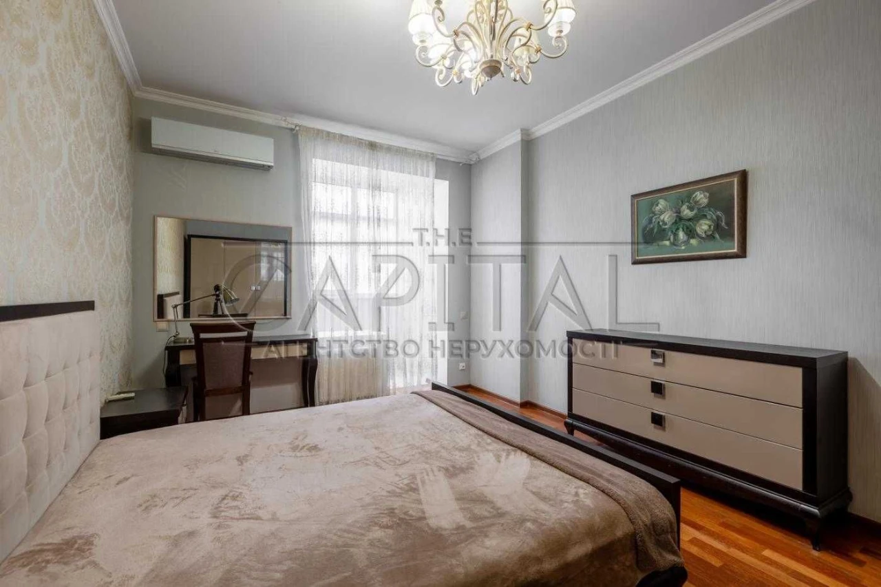Продаж 2к квартири  вул. Євгена Коновальця, 36-В Печерськ Ме