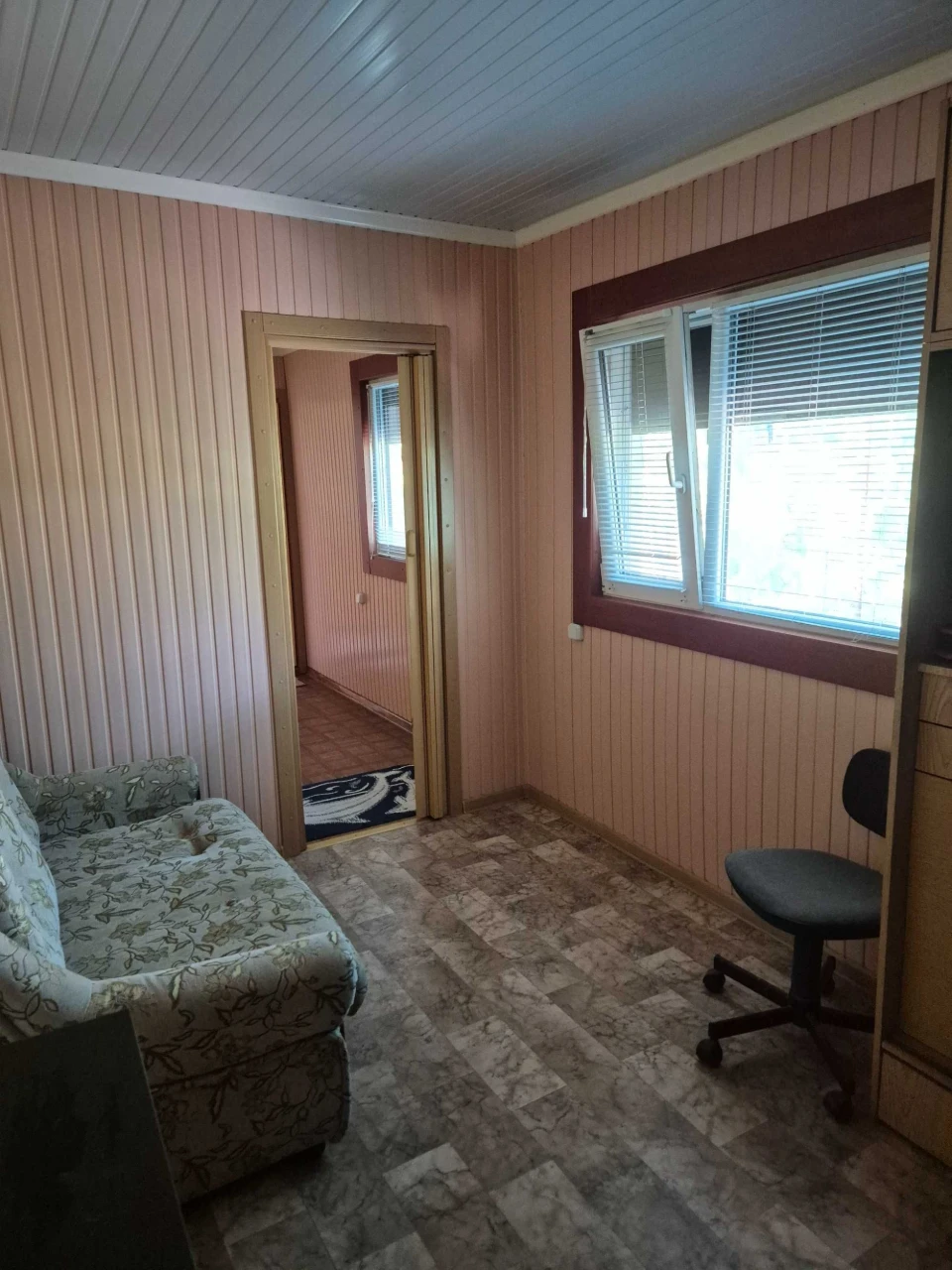 Продам свою дачу в лісі.
