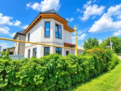 Detached new house next to Furniture House. Horkanalization