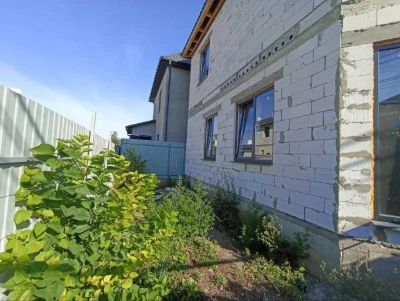 Detached new house next to Furniture House. Horkanalization
