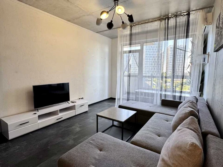 Apartment. Kyiv, Osokorska St.