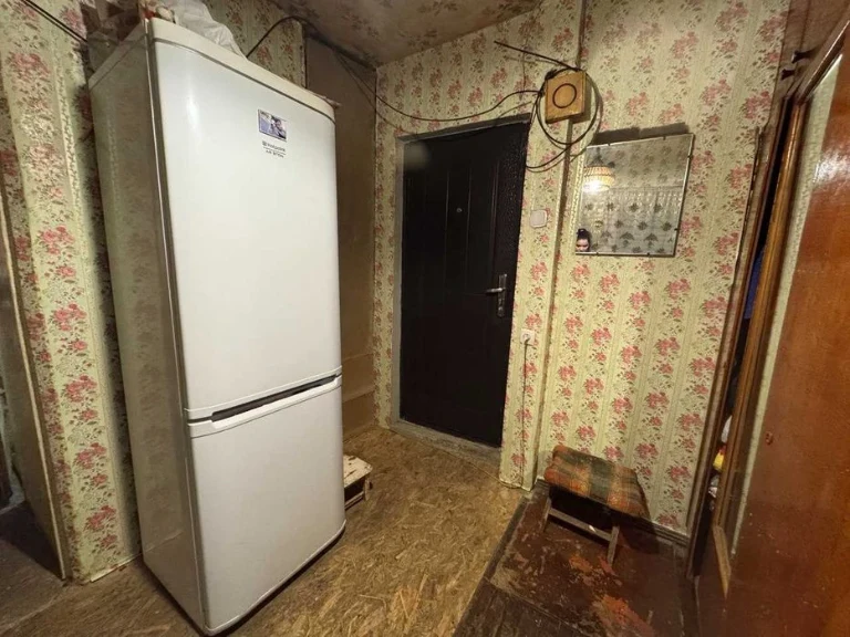 For sale 3 rooms on Yudina Street 10 min from Kholodna Gora