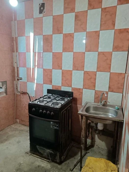 For sale 3 rooms on Yudina Street 10 min from Kholodna Gora