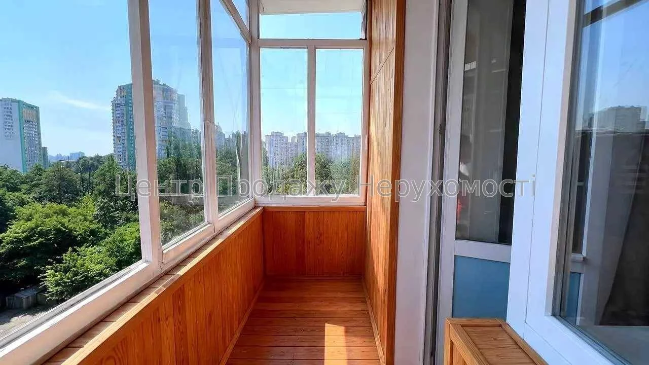 Продаж 1-кімн. квартири, 31. 3 м², 8/9 пов, Київ. Відмінне р