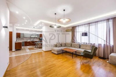 Простора 3-кімнатна квартира 140 м² в серці Печерська Предс