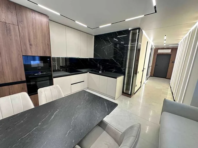 Apartment. Ivano-Frankivsk, Romana Levytsky St.