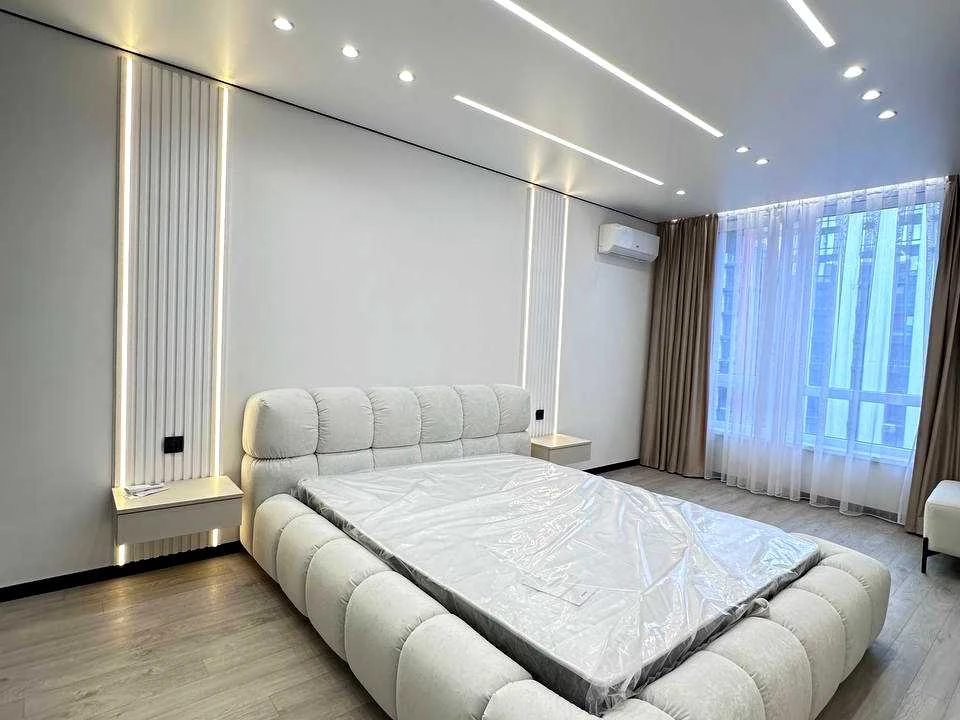 Apartment. Ivano-Frankivsk, Romana Levytsky St.
