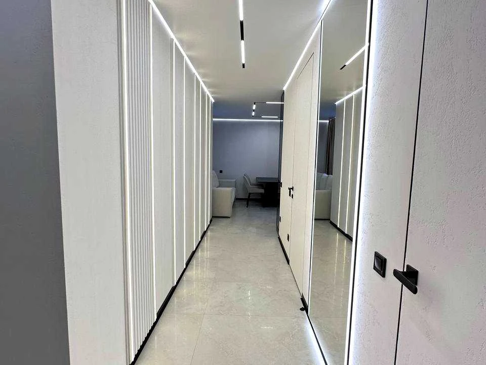 Apartment. Ivano-Frankivsk, Romana Levytsky St.