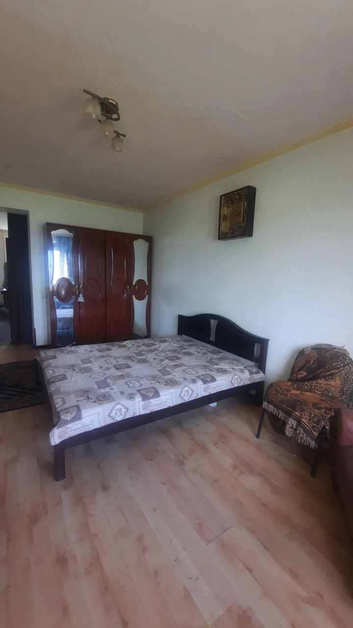 Продаж з терміновим виїздом 2кімнатна квартира в районі музею флоту