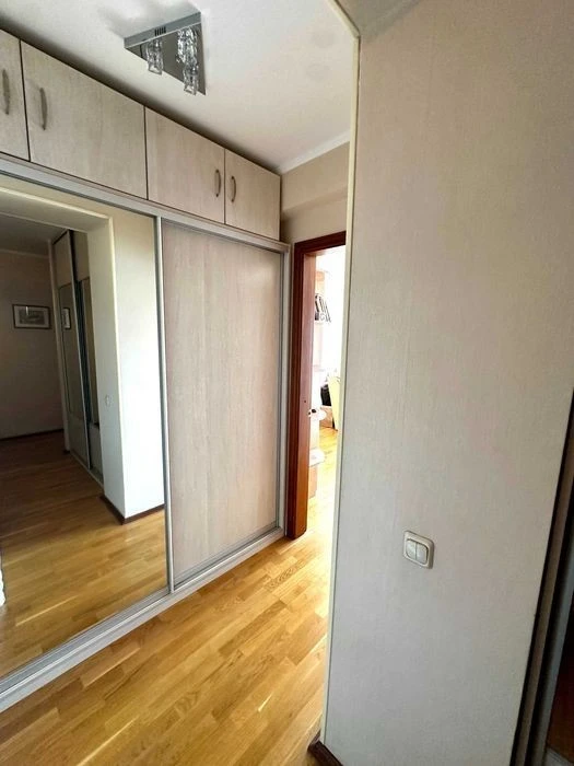 Lesi Ukrainky Boulevard, 21 A, 4 rooms, 120 m2, from the owner