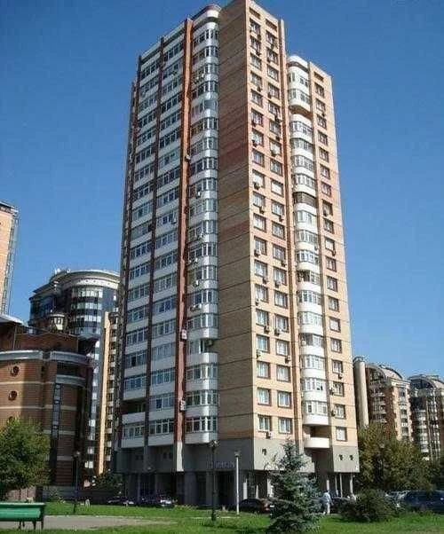 Lesi Ukrainky Boulevard, 21 A, 4 rooms, 120 m2, from the owner