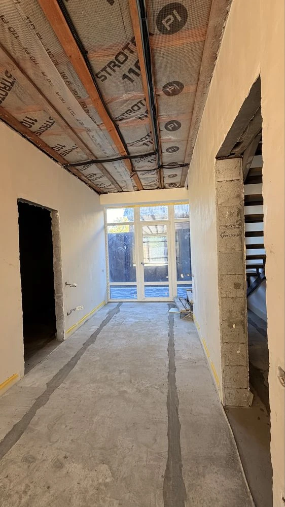 Таунхаус 130 м² у Новомиколаївці. Центральні комунікації.
