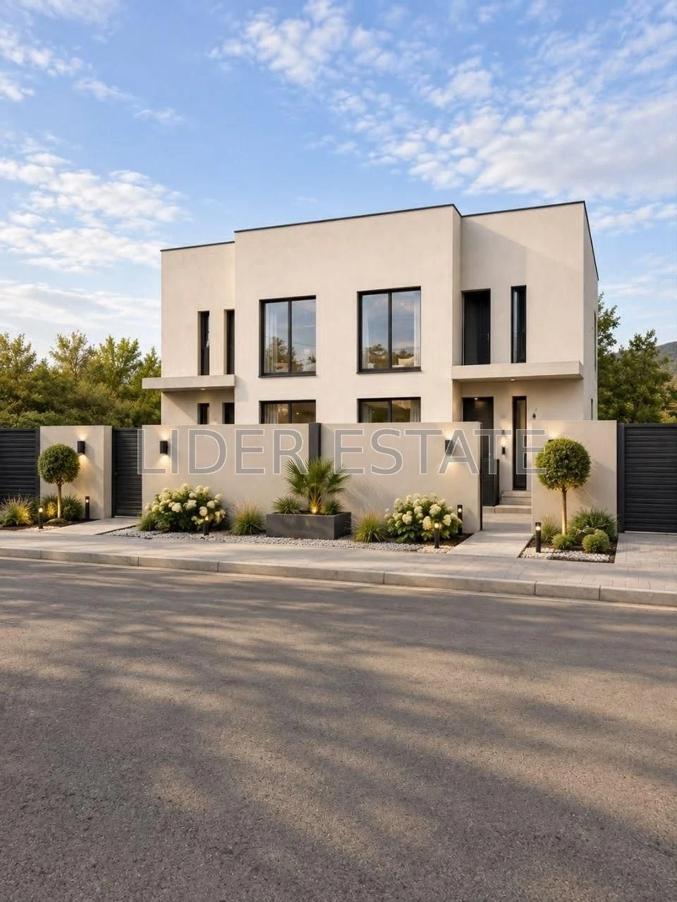 Продаж дуплекса 4 кімн., 140 м², 4.50 сот. | Ужгород