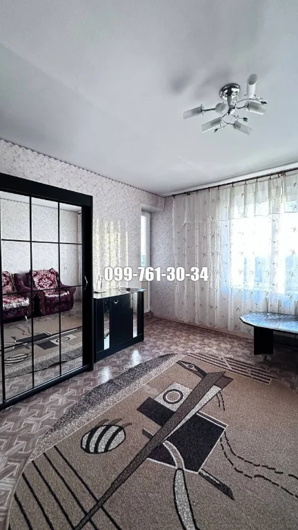 For sale 2 rooms apartment in the area of the Шевchenko plant, Bažana Street