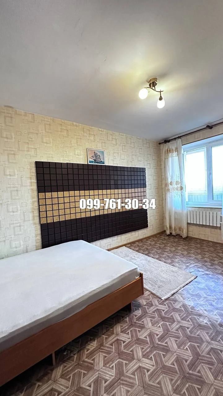 For sale 2 rooms apartment in the area of the Шевchenko plant, Bažana Street