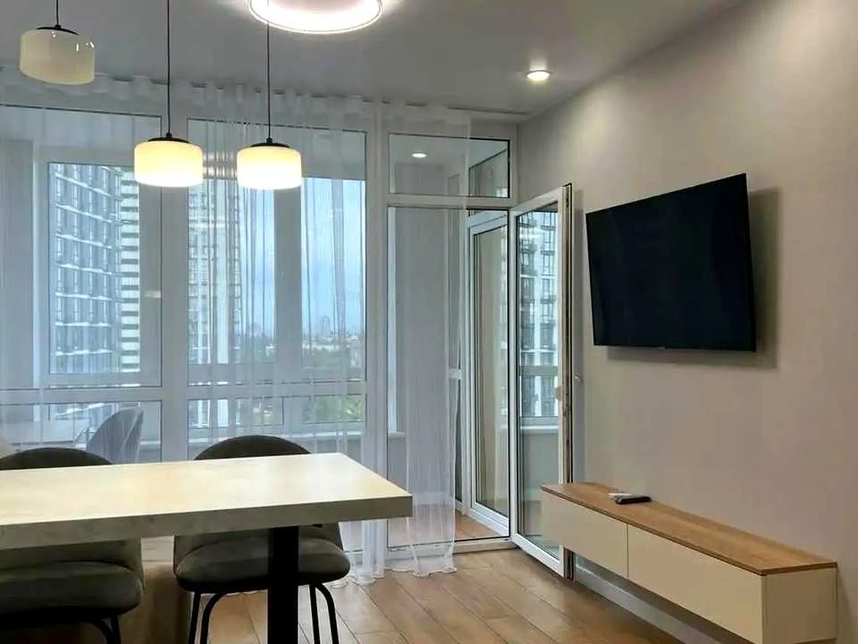 One-room apartment. Viktor Nekrasova St.