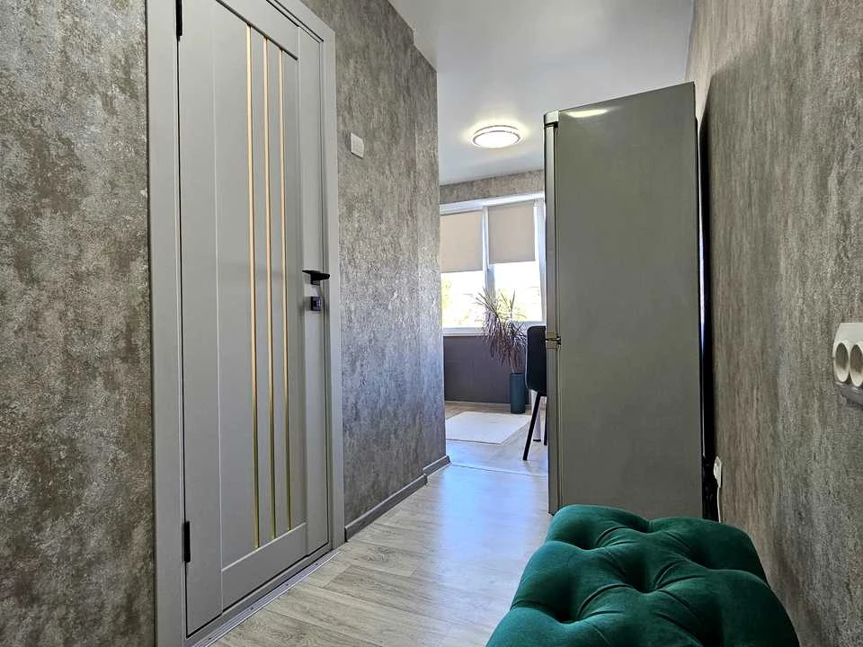 Apartment. Kyiv, Dniprovska nabezhna St.