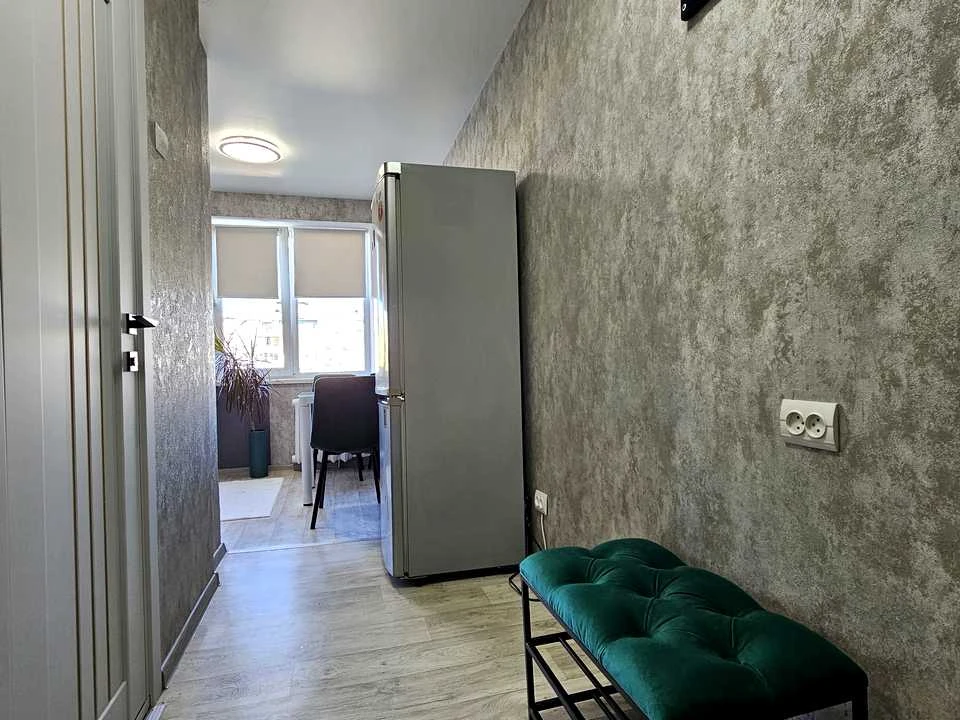 Apartment. Kyiv, Dniprovska nabezhna St.