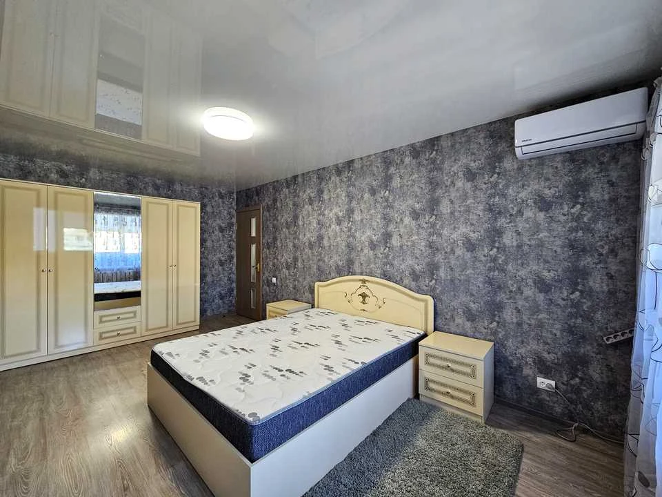 Apartment. Kyiv, Dniprovska nabezhna St.