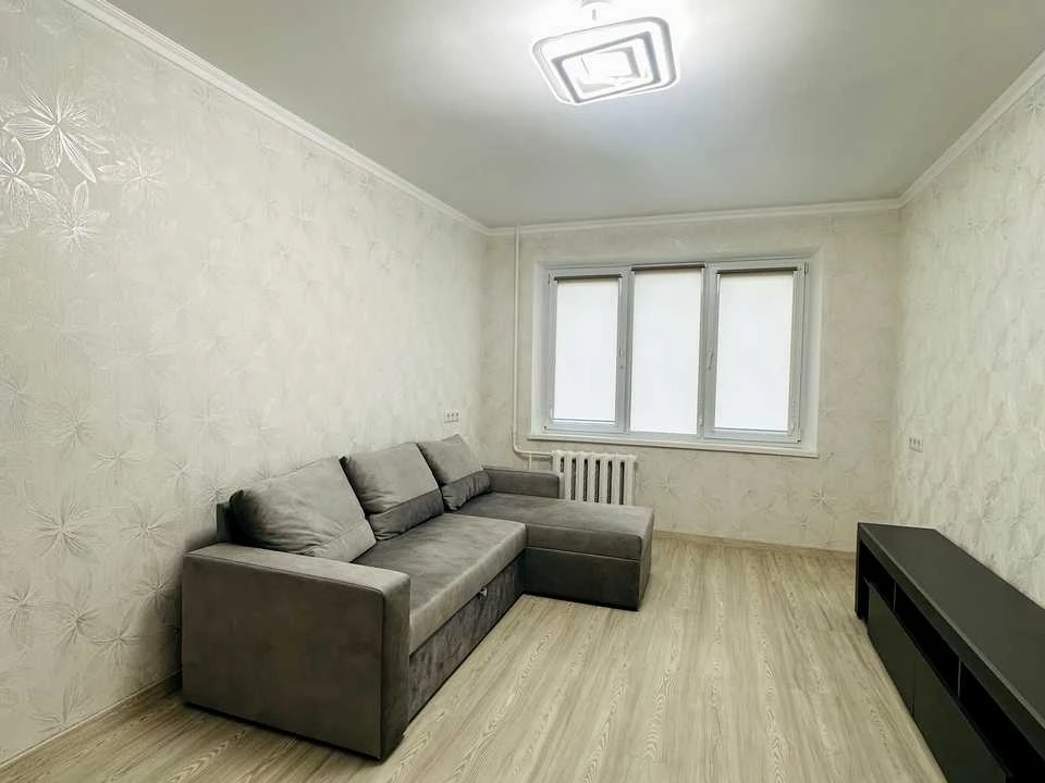 Apartment. Kyiv, Pavlo Tychyna Avenue