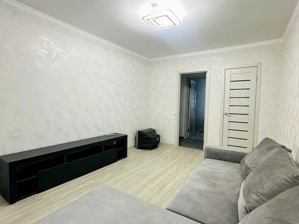 Apartment. Kyiv, Pavlo Tychyna Avenue