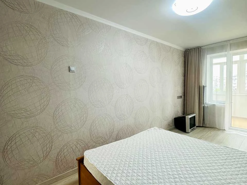 Apartment. Kyiv, Pavlo Tychyna Avenue
