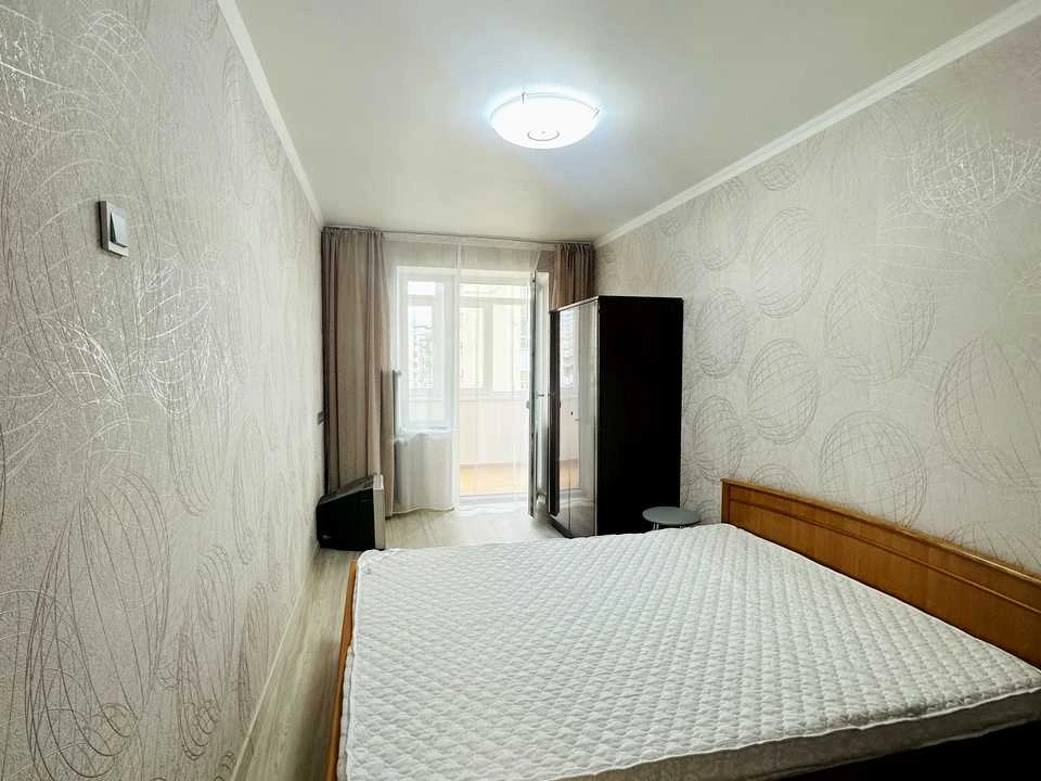 Apartment. Kyiv, Pavlo Tychyna Avenue