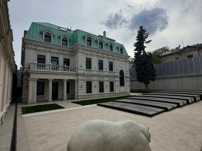 House. Odesa, Italian Boulevard.